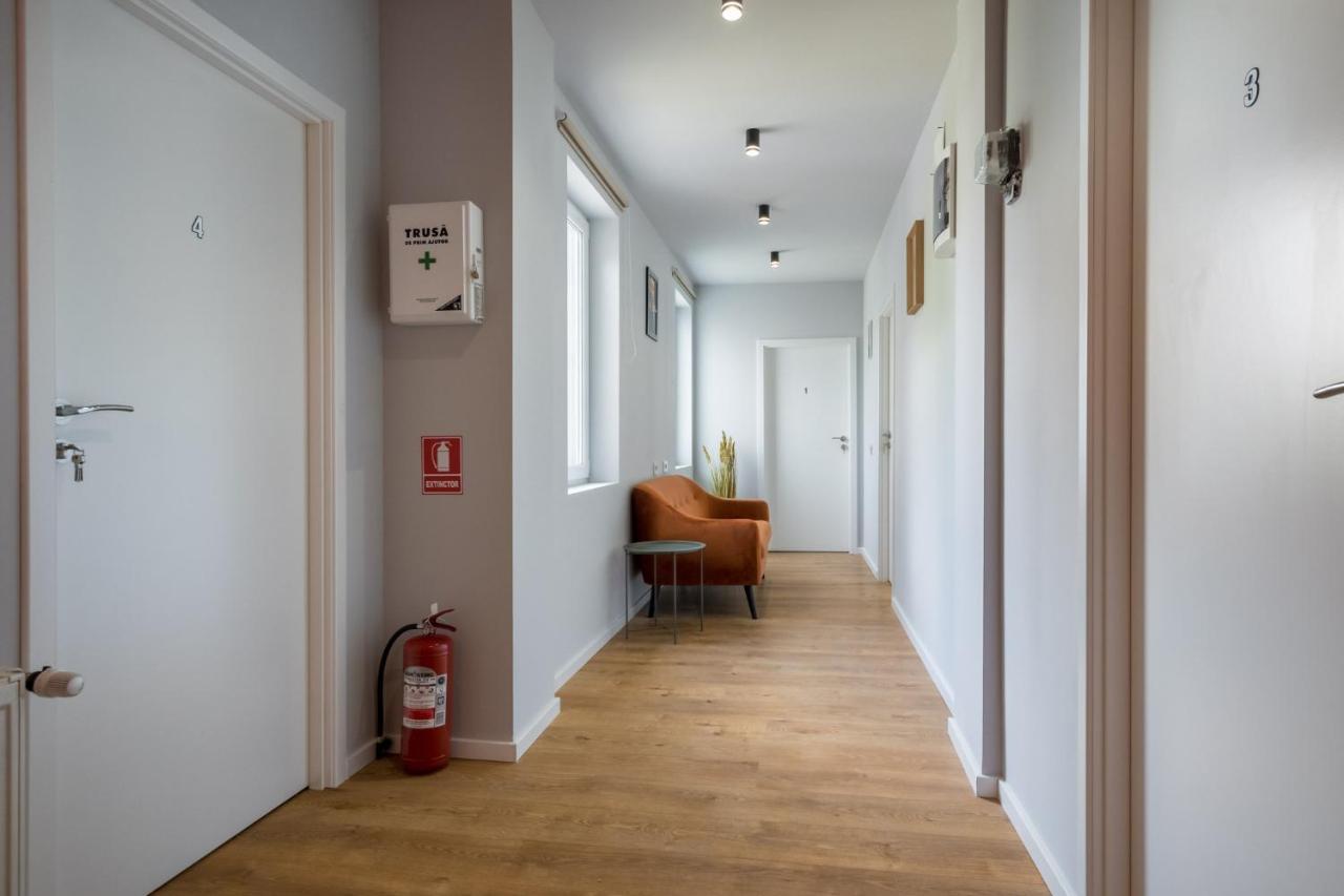 Cute Central Apartments In Villa Bucureşti Ngoại thất bức ảnh
