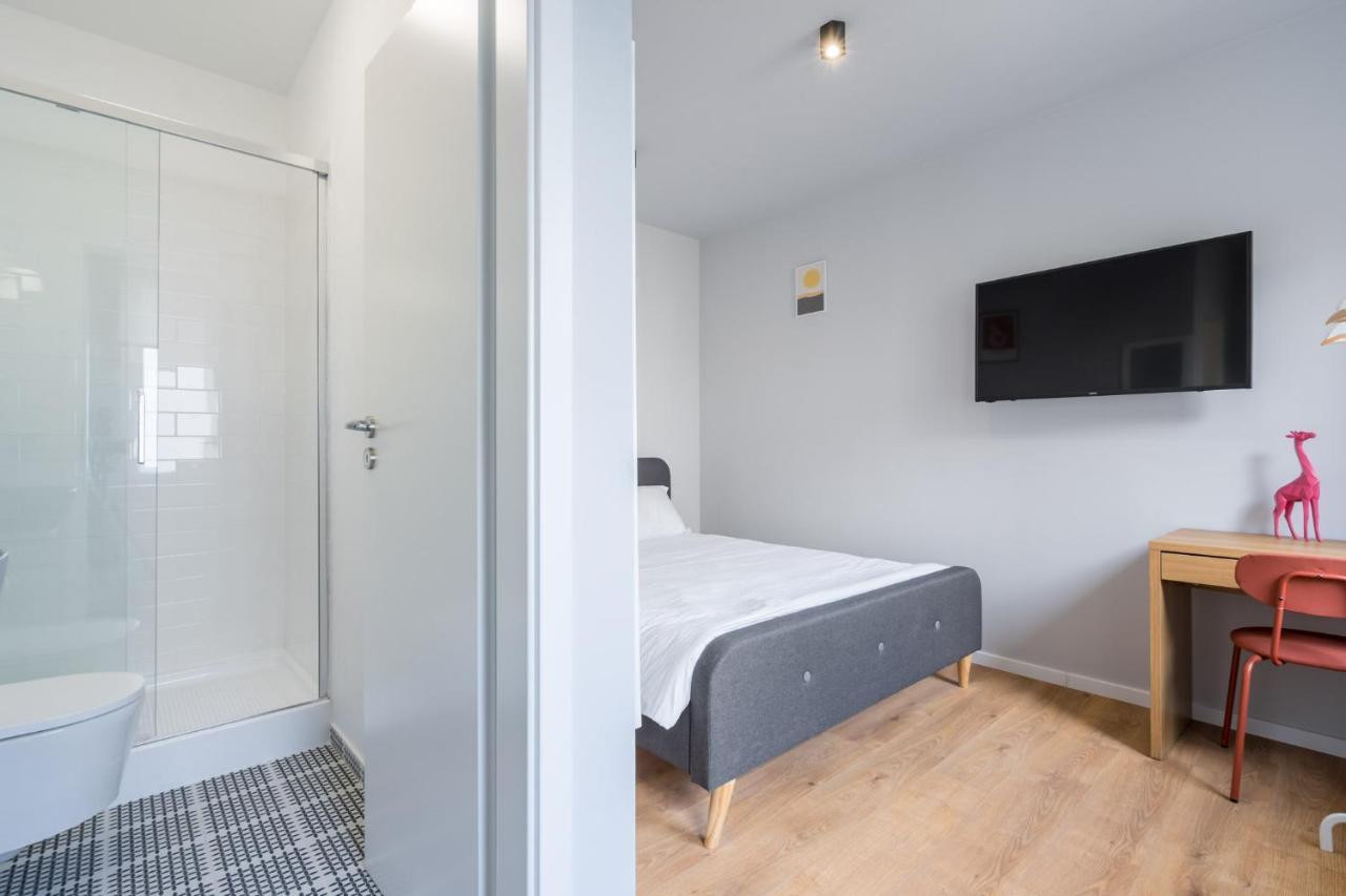Cute Central Apartments In Villa Bucureşti Ngoại thất bức ảnh