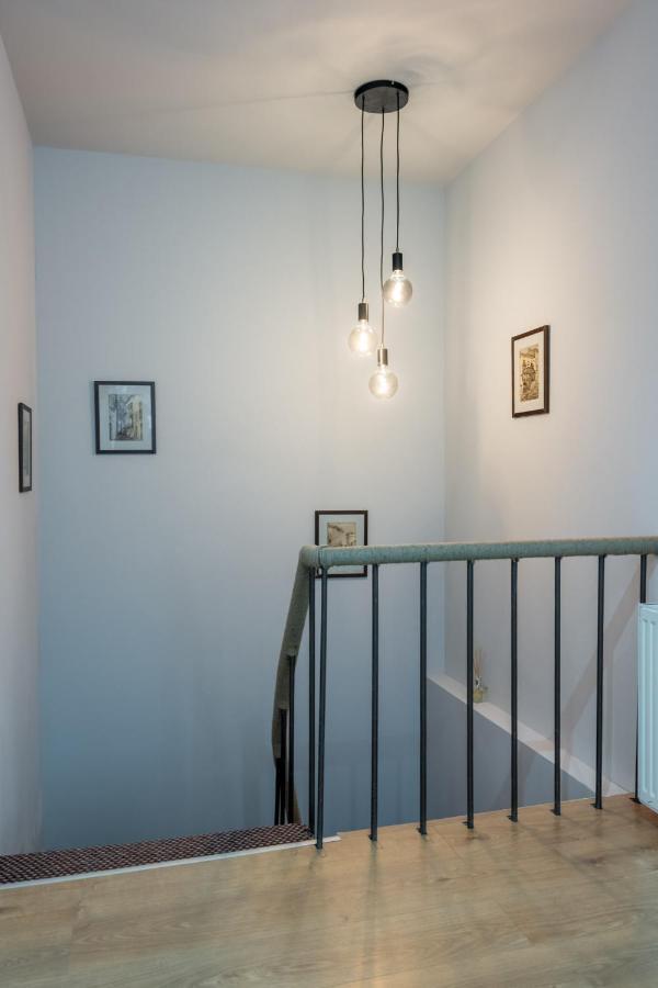 Cute Central Apartments In Villa Bucureşti Ngoại thất bức ảnh