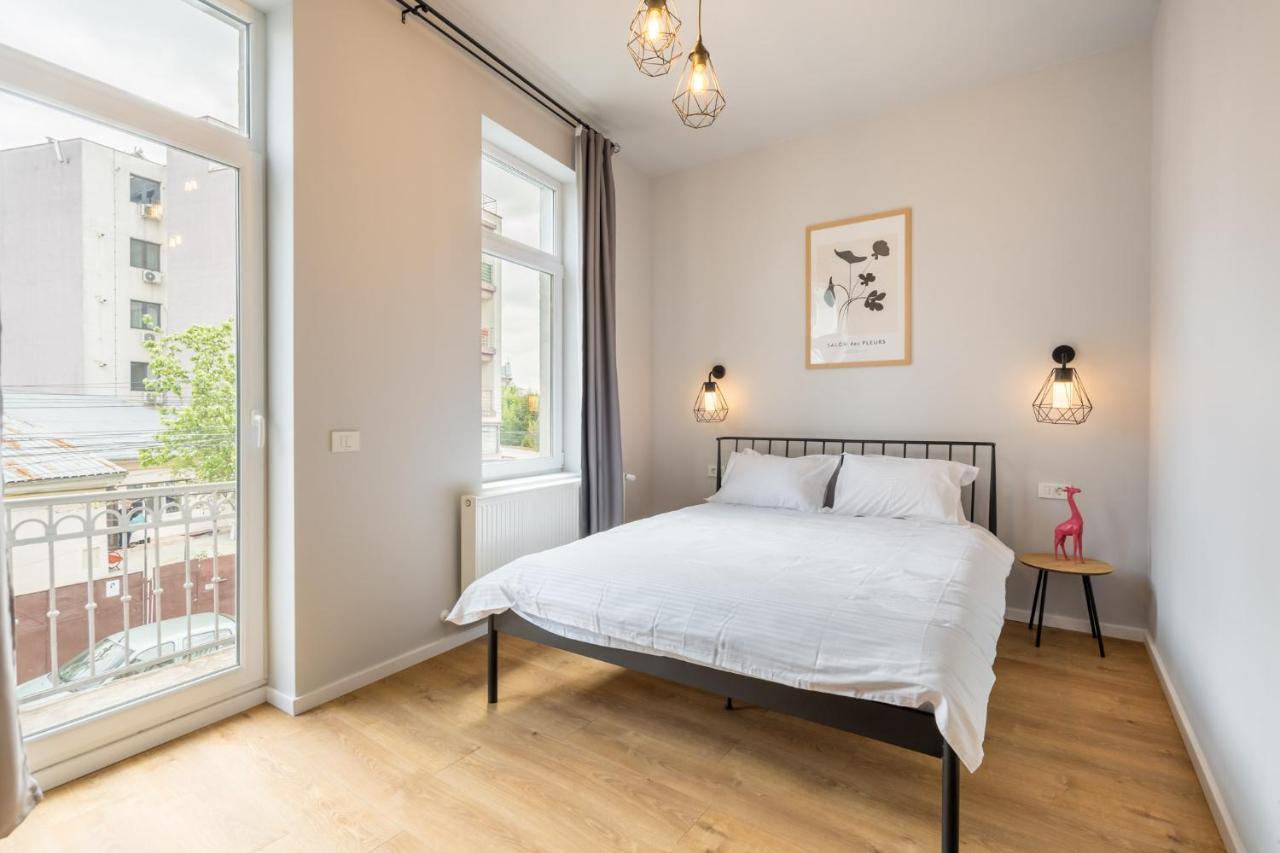 Cute Central Apartments In Villa Bucureşti Ngoại thất bức ảnh