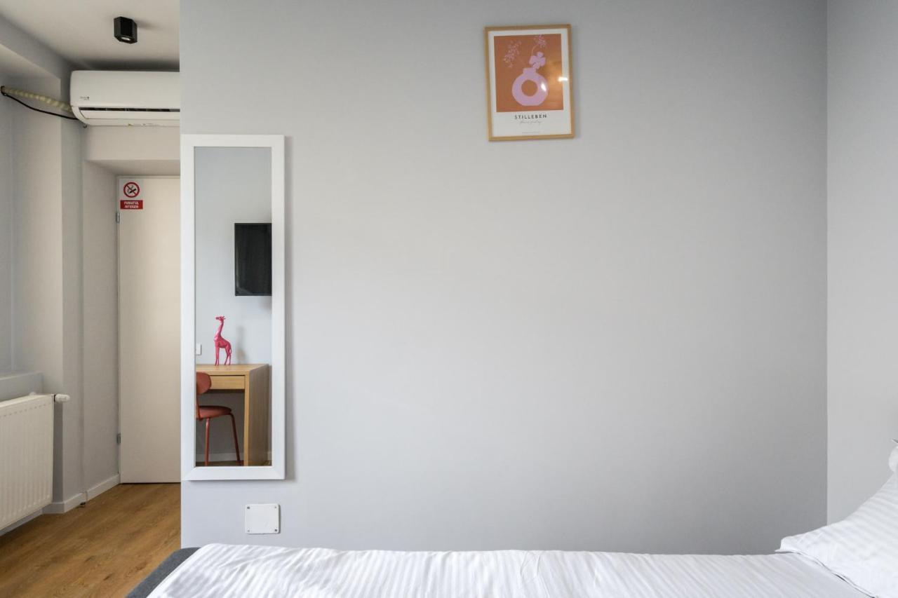 Cute Central Apartments In Villa Bucureşti Ngoại thất bức ảnh