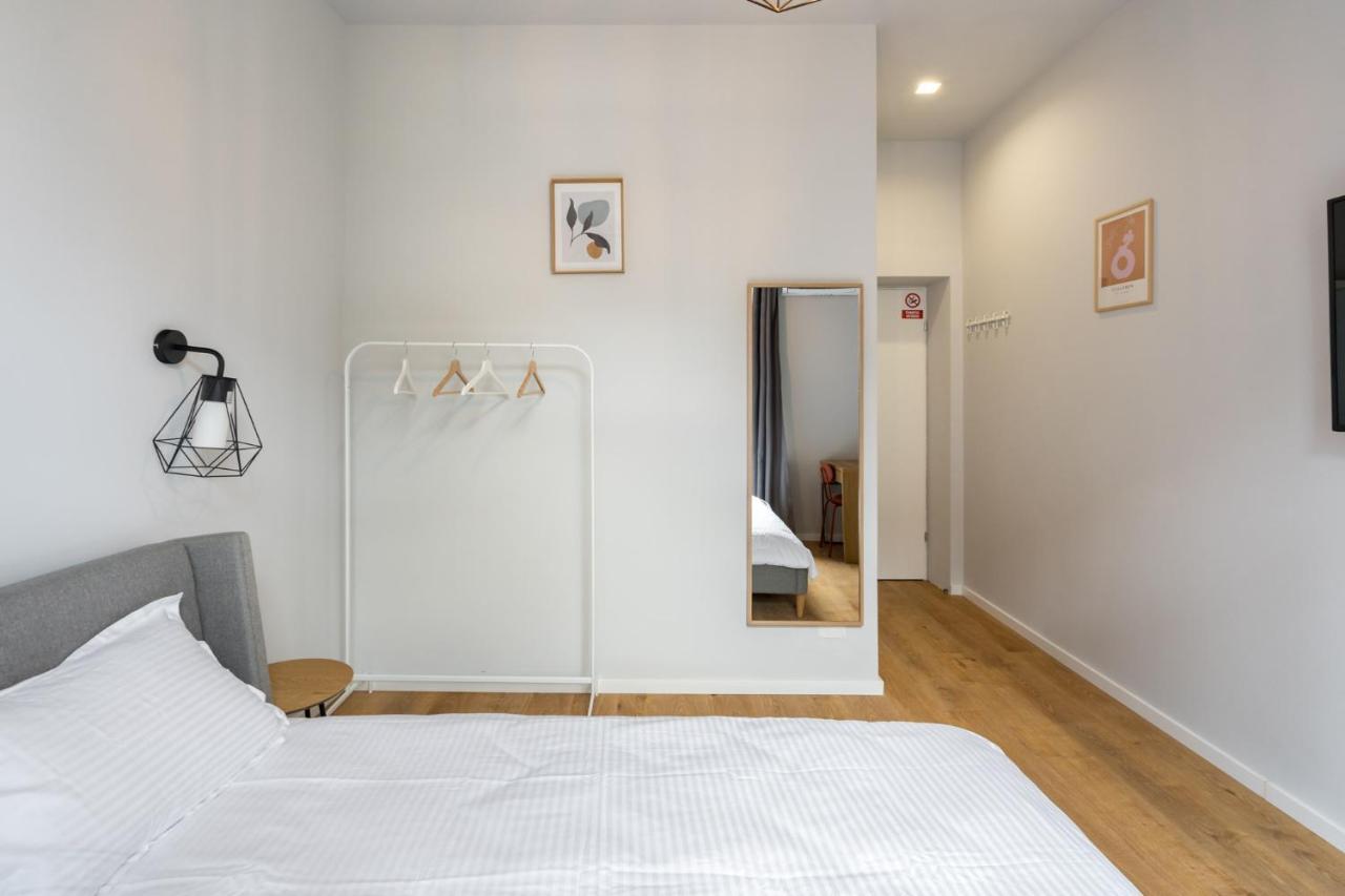 Cute Central Apartments In Villa Bucureşti Ngoại thất bức ảnh